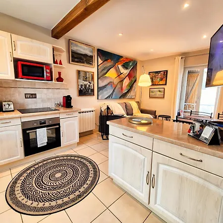 Chantilly Garden 펜션 *